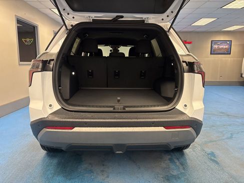 New 2026 Chevrolet Equinox LT FWD image 8