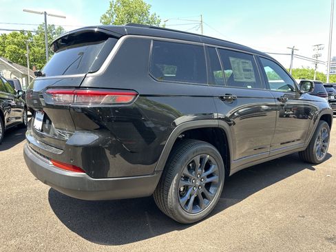 New 2026 Jeep Grand Cherokee L Limited AWD/4WD image 22