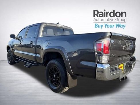 Used 2021 Toyota Tacoma SR5 AWD/4WD image 5