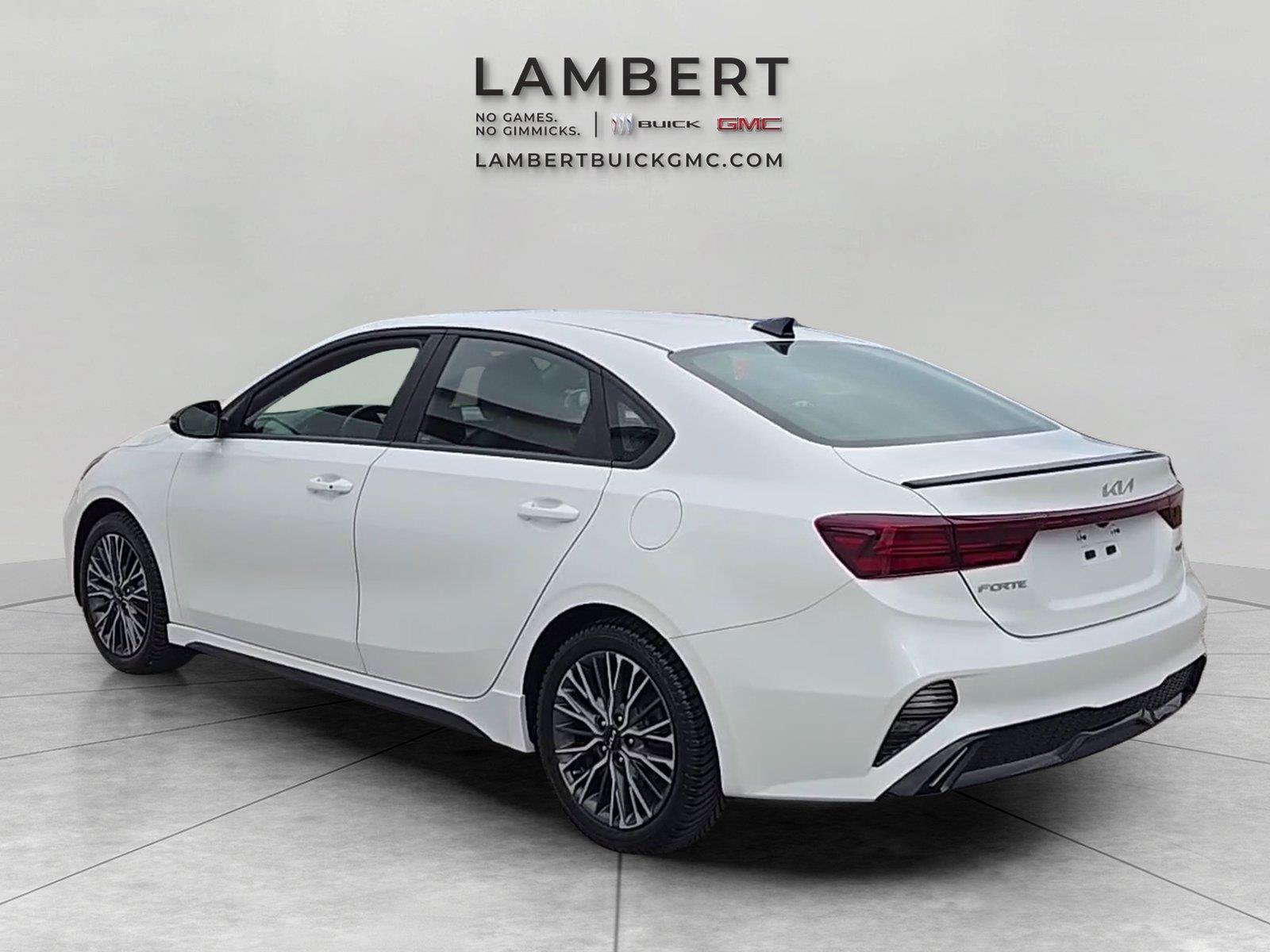 Used 2024 Kia Forte GT-Line w/ GT-Line Premium Package FWD image 3