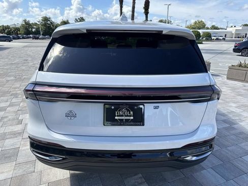 New 2025 Lincoln Nautilus Premier w/ Equipment Group 102A image 3