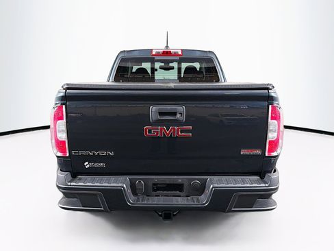 Used 2017 GMC Canyon SLE w/ All Terrain Package image 7