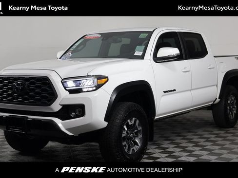 Used 2023 Toyota Tacoma TRD Off-Road w/ Technology Package AWD/4WD image 1