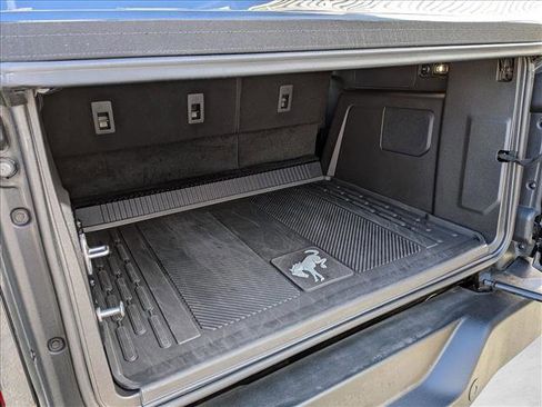 Used 2024 Ford Bronco Wildtrak image 7