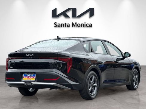 Certified 2025 Kia K4 FWD image 7