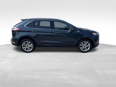 Used 2022 Ford Edge Titanium AWD/4WD image 8