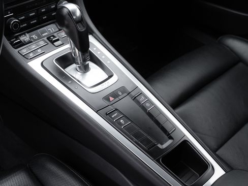 Used 2018 Porsche 718 Cayman image 15