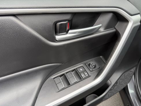 Certified 2023 Toyota RAV4 XLE Premium image 23