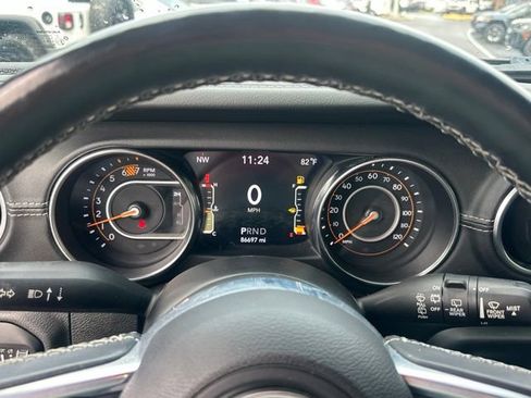 Used 2020 Jeep Wrangler Unlimited Sahara AWD/4WD image 10