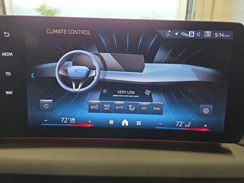 Used 2025 BMW 228i xDrive xDrive w/ Premium Package image 22