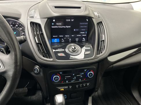 Certified 2018 Ford Escape Titanium w/ Ford Safe & Smart Package image 18