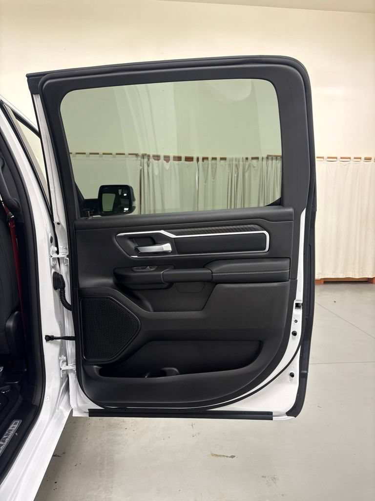 New 2026 RAM 1500 Big Horn AWD/4WD image 31