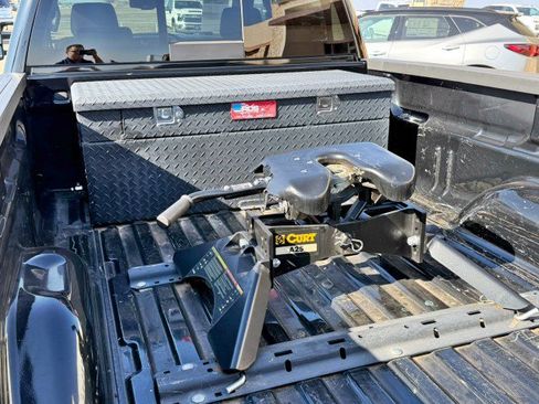 Used 2017 Chevrolet Silverado 3500 LT w/ LT Convenience Package image 13