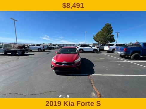 Used 2019 Kia Forte S FWD image 2