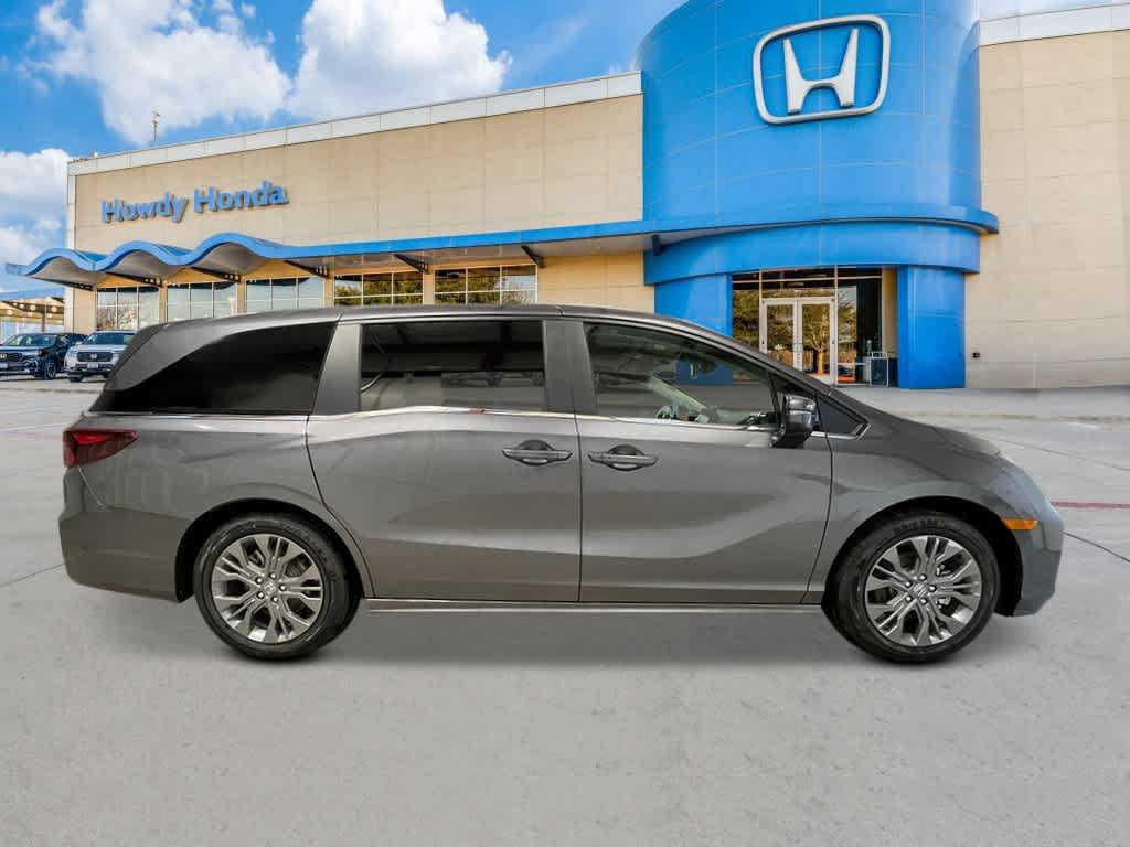 New 2027 Honda Odyssey Touring image 8