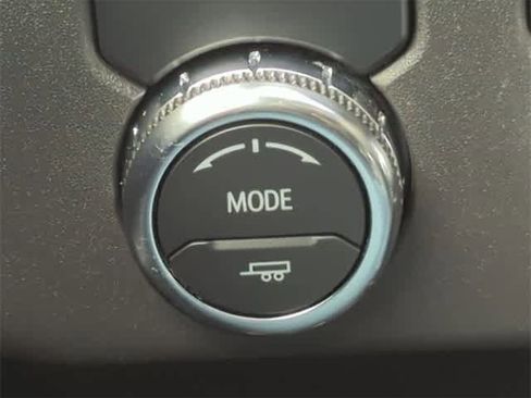 Used 2024 GMC Sierra 1500 SLT image 39