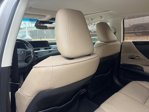 Used 2019 Lexus ES 350 image 14