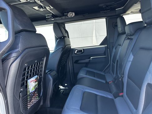 Used 2024 Ford Bronco Black Diamond AWD/4WD image 11