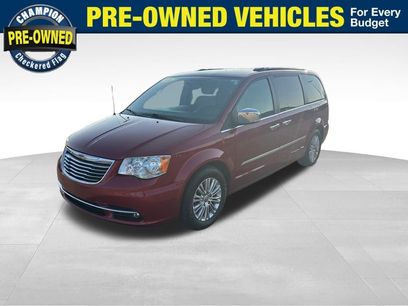 Used 2016 Chrysler Town & Country Touring-L w/ Driver Convenience Group