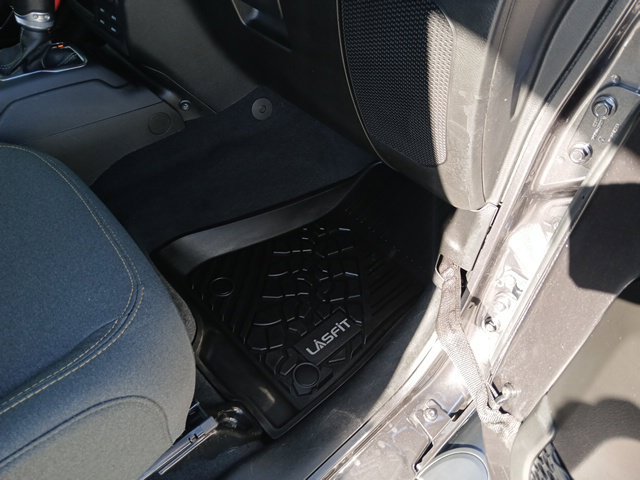 Used 2025 Jeep Gladiator Sport AWD/4WD image 28