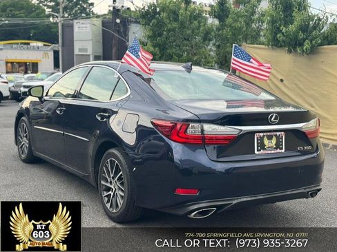 Used 2017 Lexus ES 350 w/ Navigation System Package FWD image 4