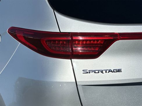 Used 2020 Kia Sportage S w/ S Premium Package image 32