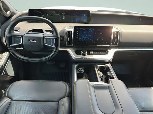 Used 2025 Ford Expedition Tremor AWD/4WD image 21