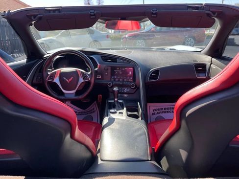 Used 2016 Chevrolet Corvette Stingray Coupe w/ Carbon Flash Badge Package image 25