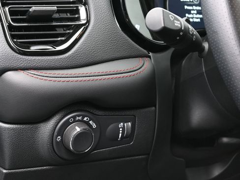 Used 2026 Dodge Durango GT RWD image 23