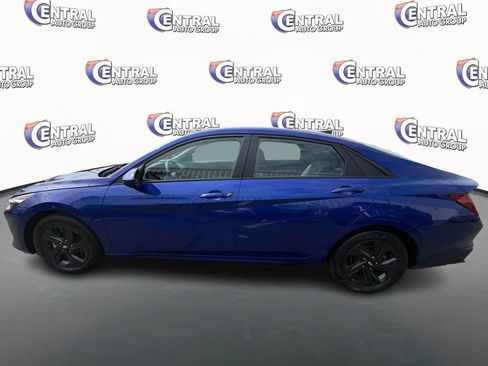 Used 2022 Hyundai Elantra Blue image 8