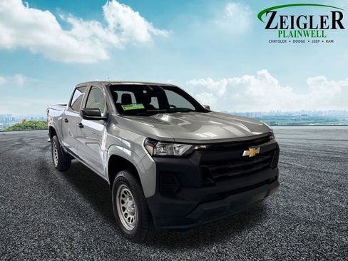 Used 2023 Chevrolet Colorado W/T image 18