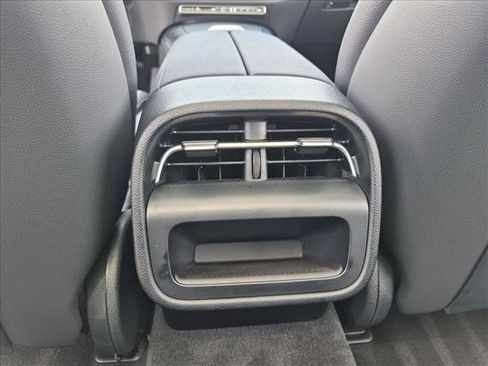 Used 2026 Mercedes-Benz E 350 4MATIC Sedan image 18