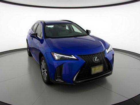 Used 2023 Lexus UX 250h F Sport image 2