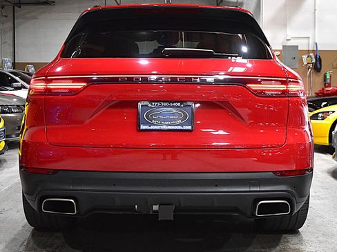 Used 2021 Porsche Cayenne AWD/4WD image 5