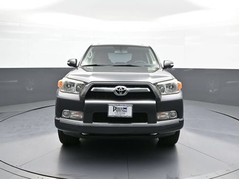 Used 2011 Toyota 4Runner SR5 w/ Premium Pkg w/Leather AWD/4WD image 2