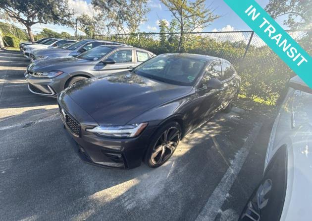 Used 2024 Volvo S60 B5 Plus FWD image 1