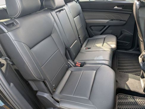 Used 2023 Volkswagen Atlas SE AWD/4WD image 35