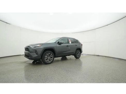 Used 2023 Toyota RAV4 XLE Premium AWD/4WD image 23
