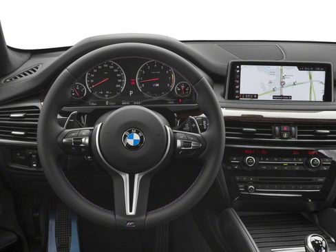 Used 2018 BMW X5 M AWD/4WD image 7