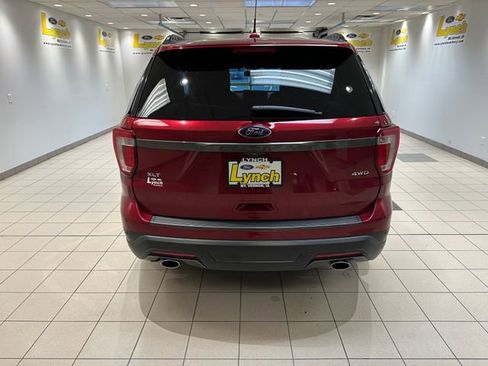 Used 2018 Ford Explorer XLT w/ XLT Appearance Package AWD/4WD image 24