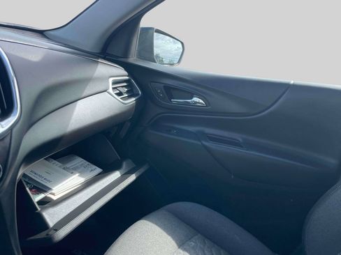 Used 2018 Chevrolet Equinox LT w/ Sun & Infotainment Package AWD/4WD image 32