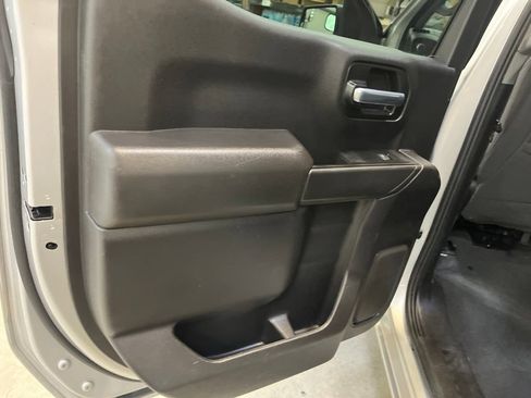 Used 2022 Chevrolet Silverado 1500 Custom AWD/4WD image 21
