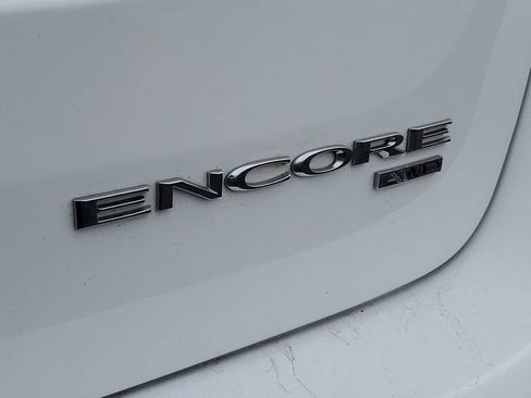 Used 2022 Buick Encore Preferred w/ Safety Package image 33