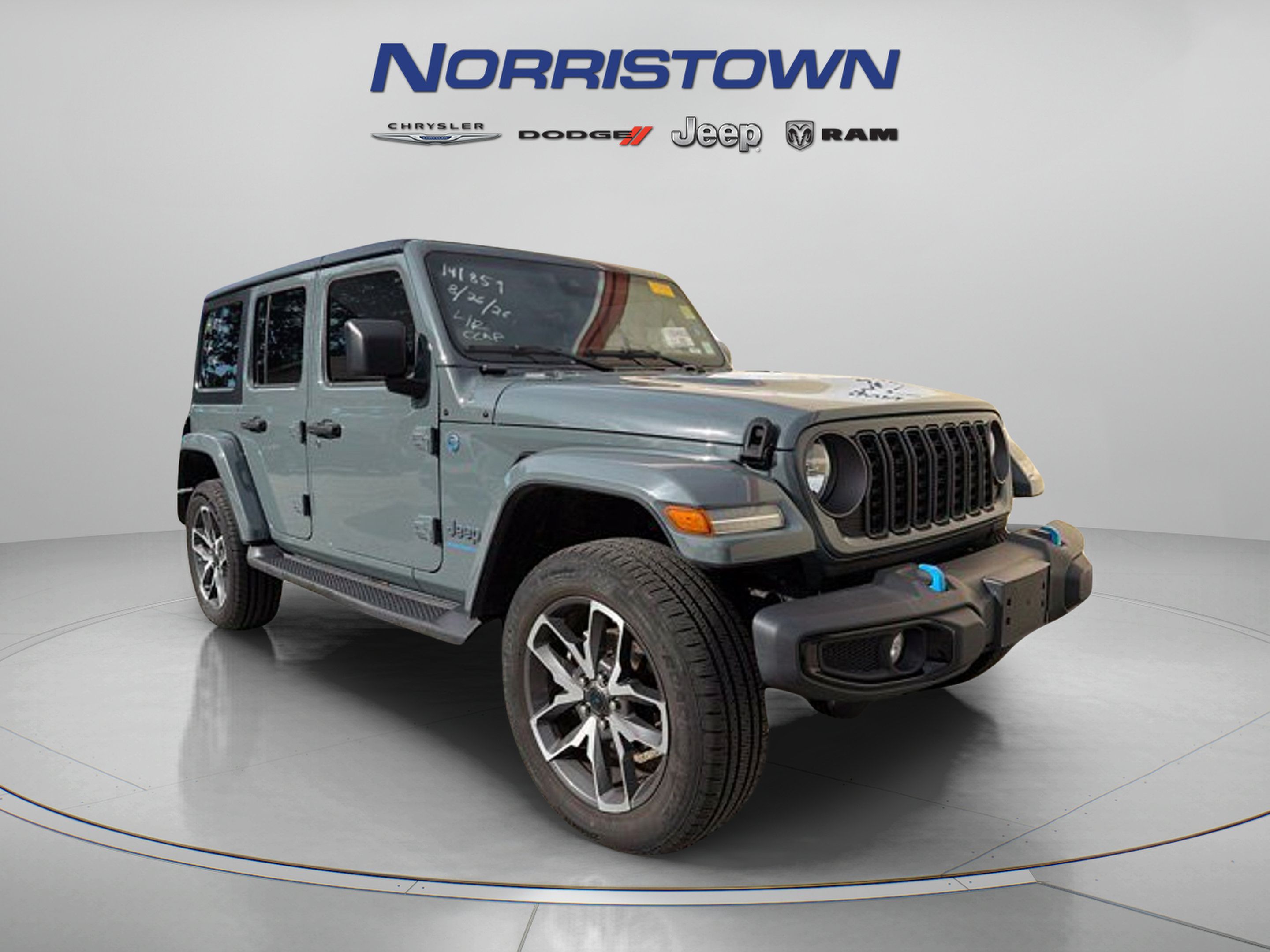 Used 2024 Jeep Wrangler Unlimited w/ Convenience Group AWD/4WD image 1