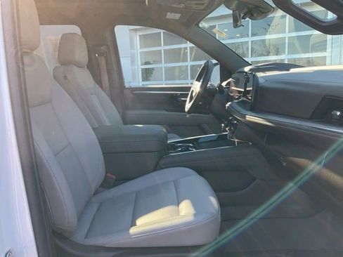 Certified 2025 Chevrolet Suburban Z71 w/ Z71 Off-Road Package image 21