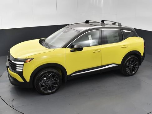 New 2025 Nissan Kicks SR image 47