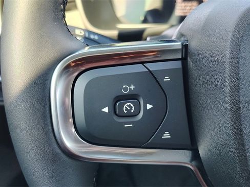 New 2026 Volvo XC40 B5 Plus w/ Climate Package image 16