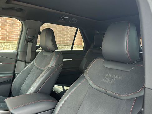 Certified 2026 Ford Explorer ST w/ Sun And Sound Package AWD/4WD image 11