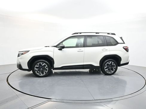Used 2025 Subaru Forester Premium w/ Convenience Package #1 AWD/4WD image 4