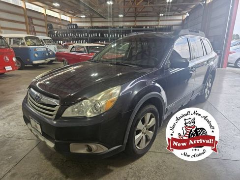 Used 2010 Subaru Outback 2.5i Limited w/ Protection Package 1A AWD/4WD image 1